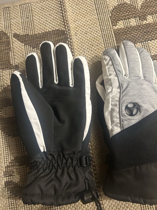 Ръкавици за ски на марката Mountain Warehouse