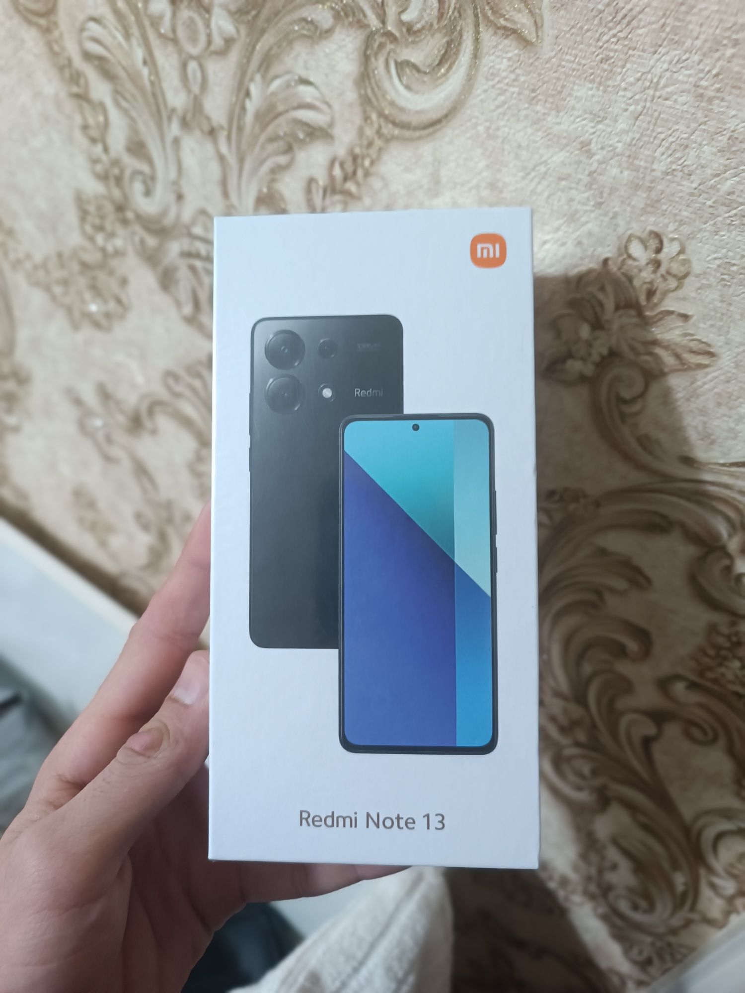 Redmi note 13 kafolati bilan karopka ochilmagan 8ram 128 g xotira qora