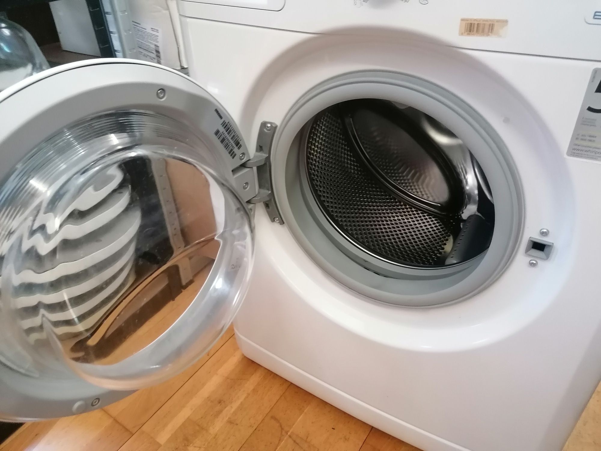Mașina de spălat Whirlpool AWOC61000, program scurt