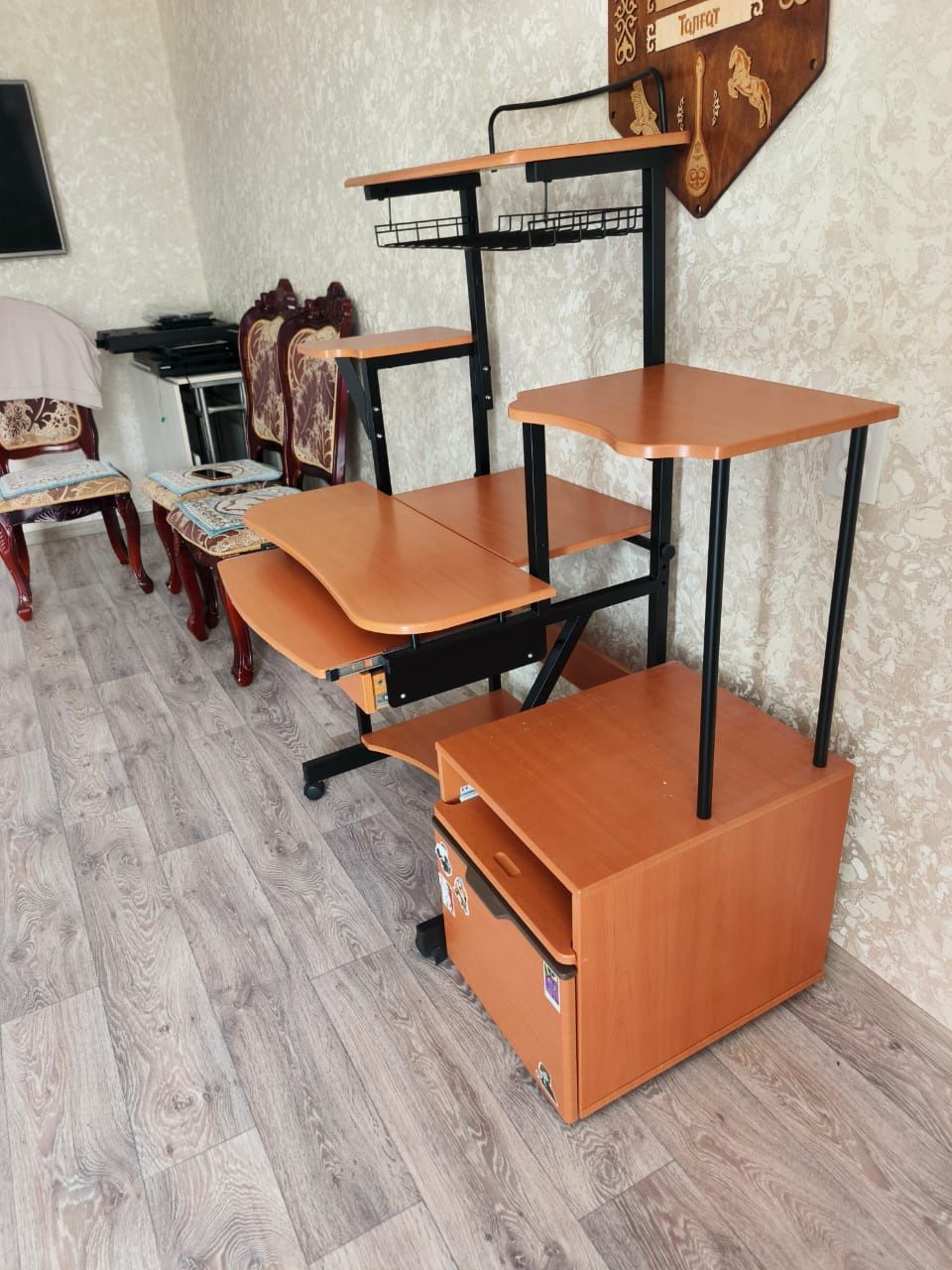Продаётся парта школьная