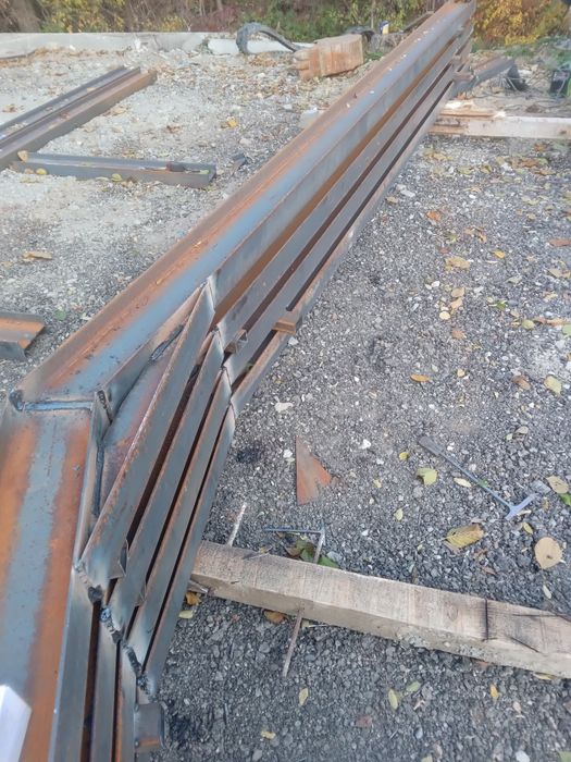 Vând hală metalică 8 m lățime cu 15 m lungime cu 4 m înălțime din prof