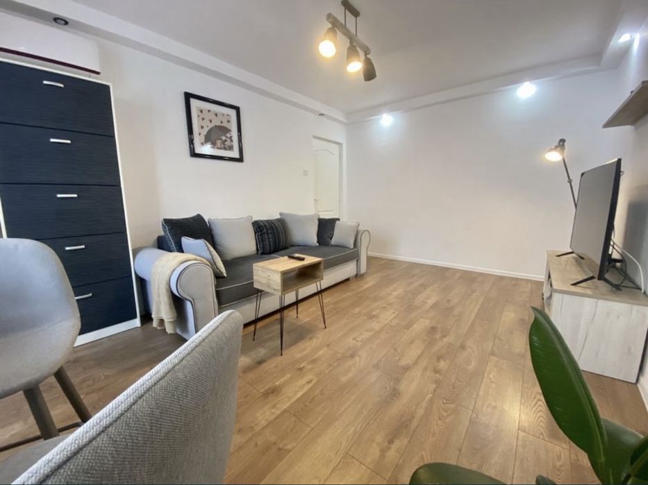 Privat, 3 Camere - etaj 1/ Gaze / Termen Lung/Inel 2 / Mutare imediata