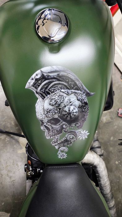 Honda Shadow VT 600 CX cu personalitate unică, stil militar