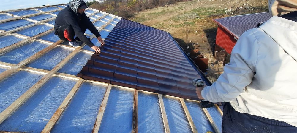 Prestam servici complete de montaj acoperisuri tigla met si ceramica