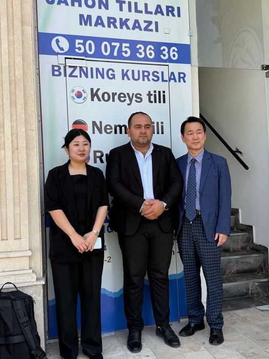 Janubiy Koreya vizalari biz bilan oson va tez.