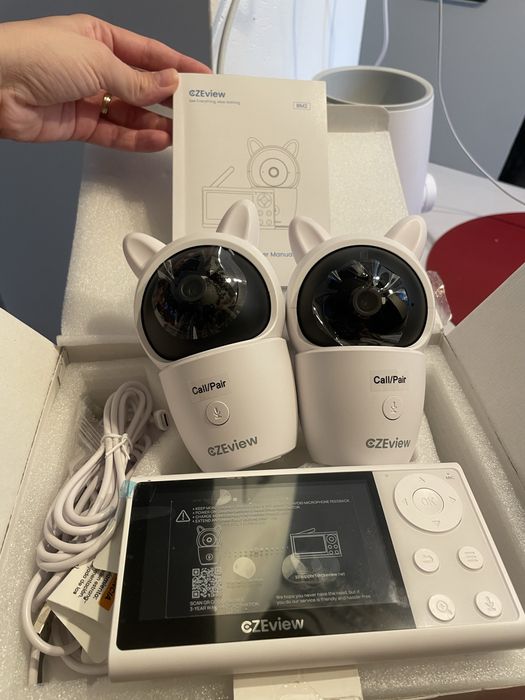 Baby monitor cu 2 camere