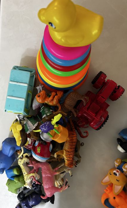 Отдам игрушки для малыша.