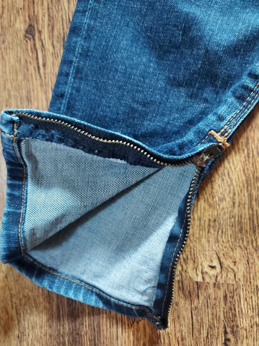 Blugi skinny Guess mărimea S