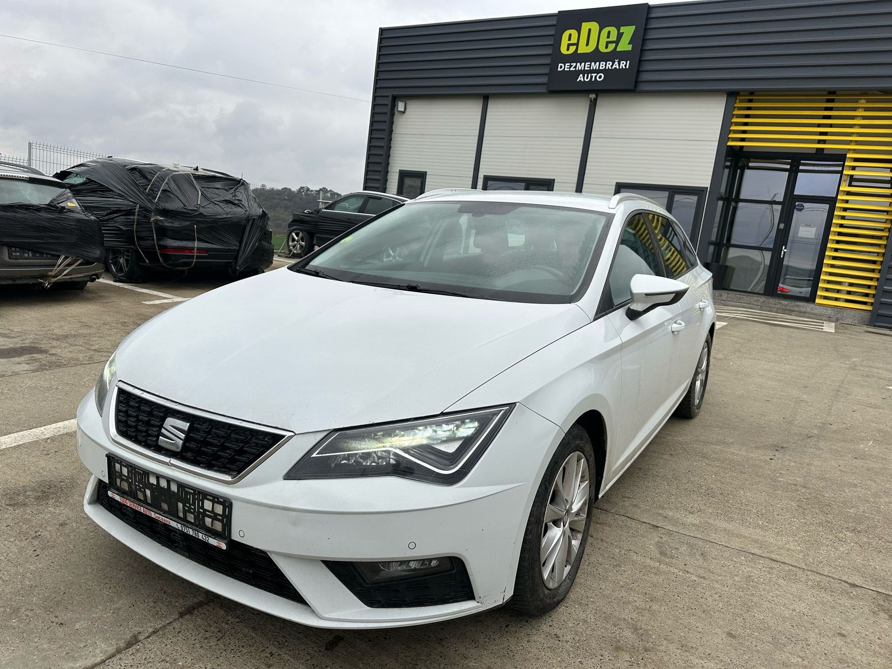 Dezmembrez / Dezmembrari / Piese / Accesorii Seat Leon facelift 2019 1.6 tdi DGTE volan stanga alba