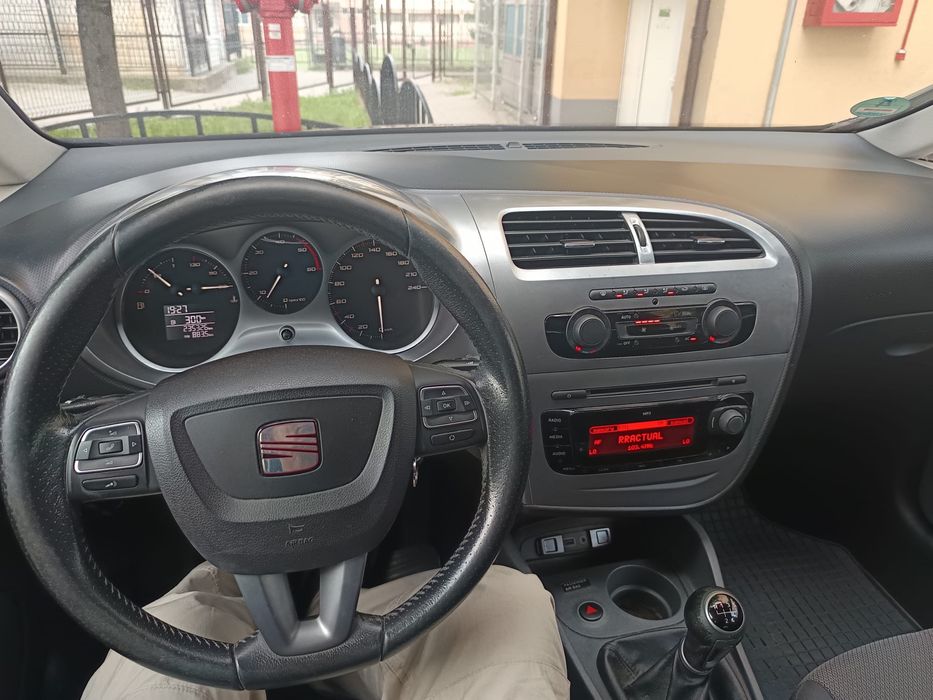 Seat Leon 2010 – 1.6 TDI Diesel