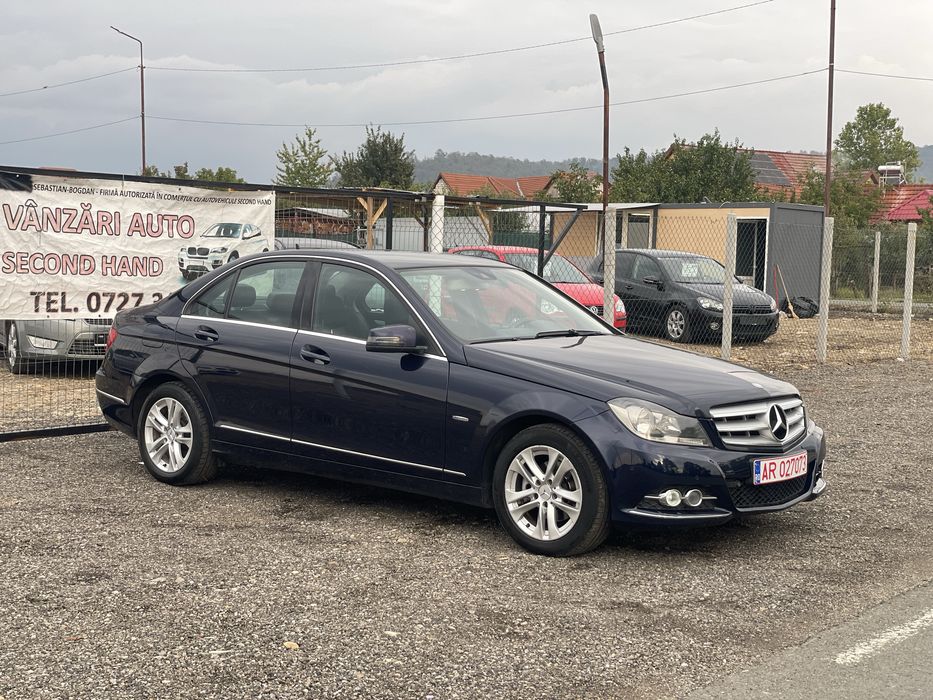 Mercedes-Benz C 220