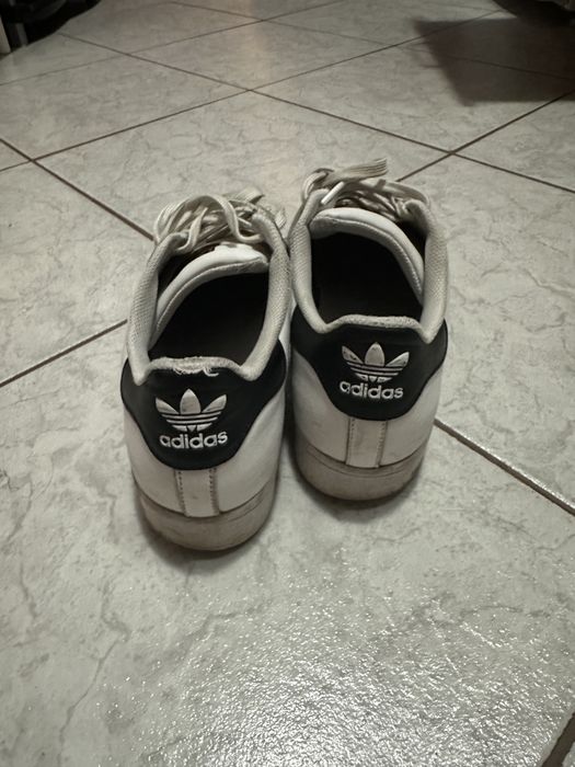 Adidas originals superstars 43 barbati piele stare foarte buna