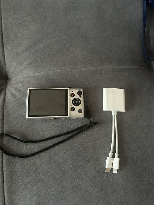 продаю камеру Canon ixus 135