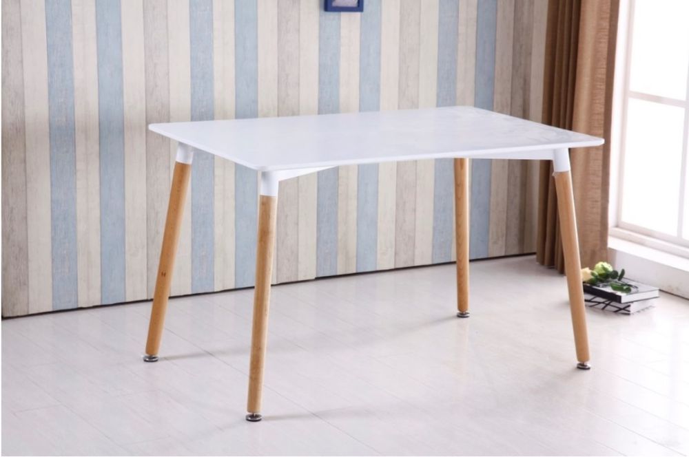 Продам стол 120/80 высота 75