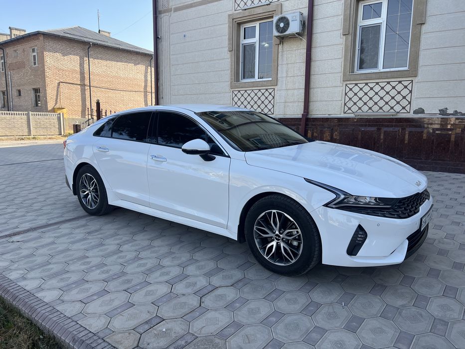 Kia K5 Prestige light