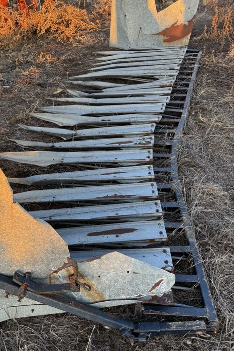 vand adaptor cu tavite, ( barci, barcute ) pentru floarea soarelui