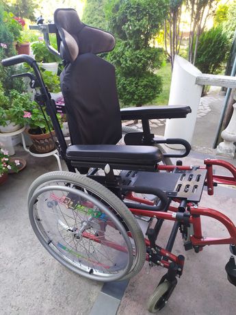 Мултифункционална инвалидна количка за деца Sunrise Zippie .