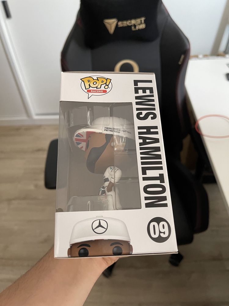 Funko Pop Lewis Hamilton