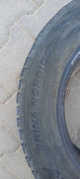 Комплект зимней резины б/у в хорошем состоянии