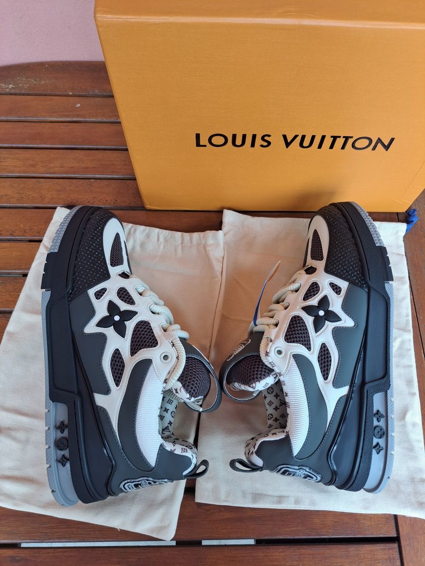Louis vuitton skate grey