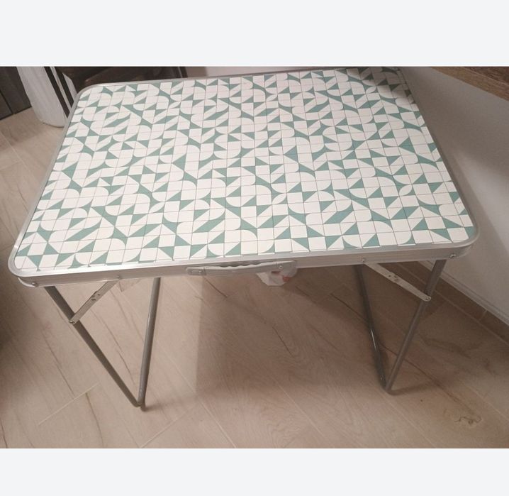 Masa plianta ,scaune pliabile