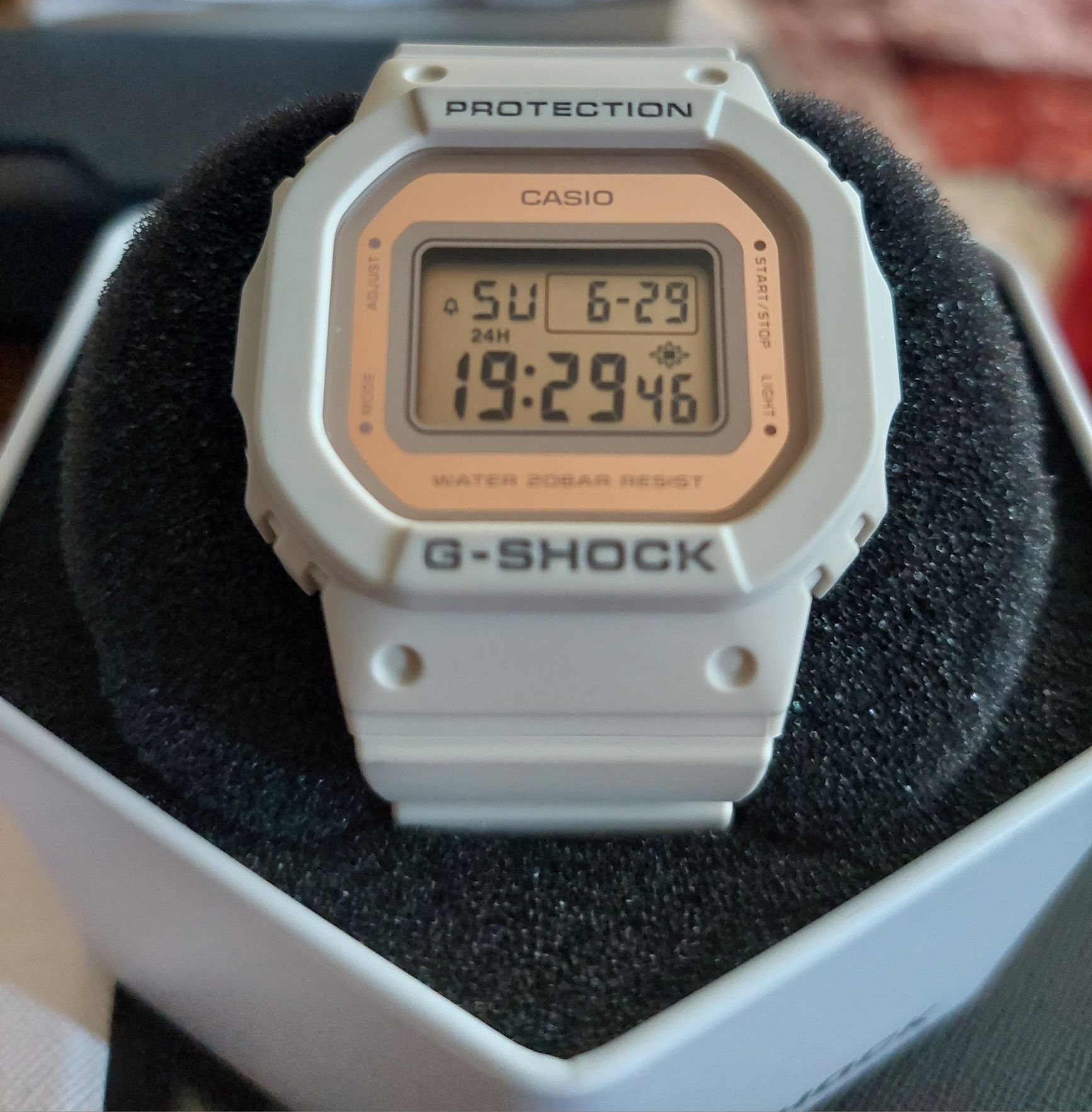 Дамски часовник Casio GMD-S5600-8ER