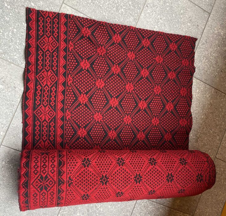 Tesatura - model deosebit, tesut la razboi