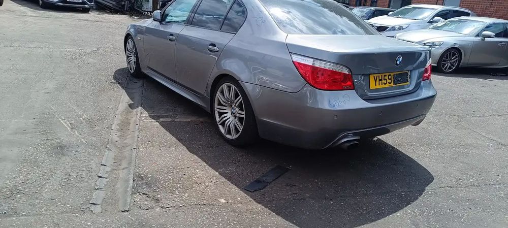 Dezmembrari / Dezmembrez BMW 520D (E60) N47D20O0 cutie de viteze GS6-37DZ cod culoare SPACEGRAU METALLIC (A52)