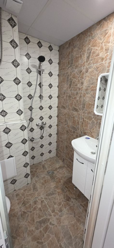 Продава се Едностаен апартамент в Плевен, Широк център - 30 кв.м за 1500 €/кв.м - Снимка #3