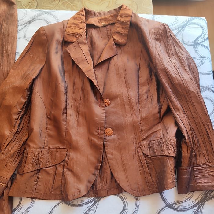 Дамски костюми 46 размер