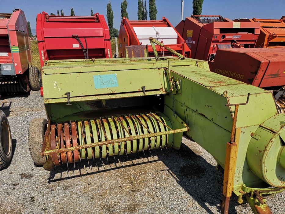 Земеделска Техника Испорски предлага сламопреси на квадратни бали