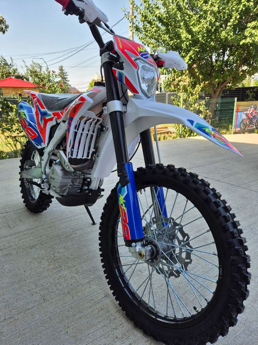 Motocicleta cross enduro offroad Barton NXT250L cc 4T (ROTI 21" - 18")