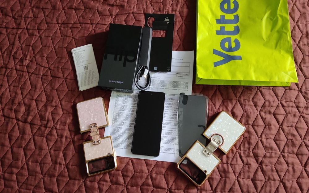 Samsung Galaxy Z Flip4 5G, 256 GB, Bora Purple