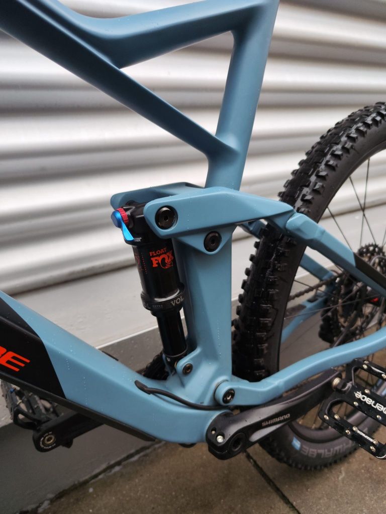 Bicicleta MTB Cube Full Suspension Carbon