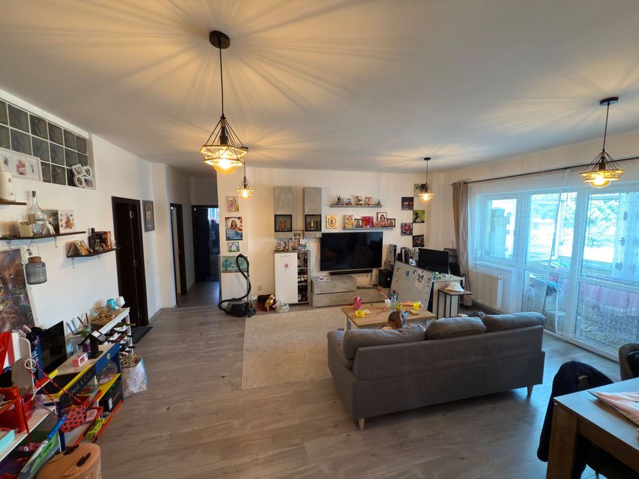 Apartament 4 camere,2 bai,124mp, partial mobilat, Tomesti, bloc 2017