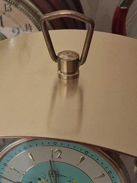 Продавам 400 дневен немски механичен часовник Kern