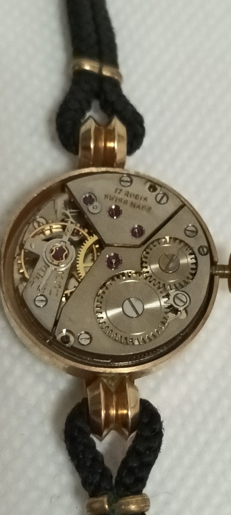 Ceas vechi Elvetian de dama Garrard,carcasa aur masiv 9k