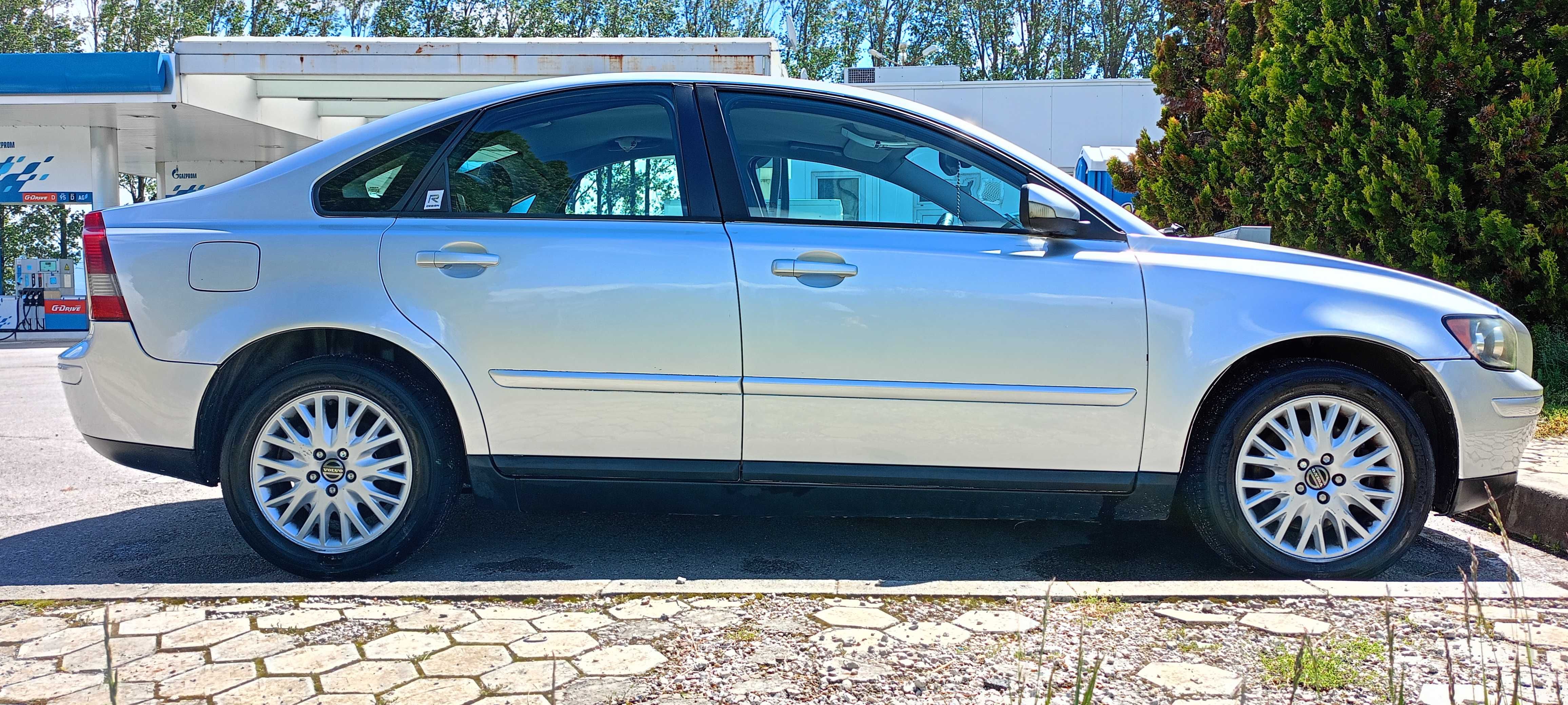 Продавам Volvo s40 на старо