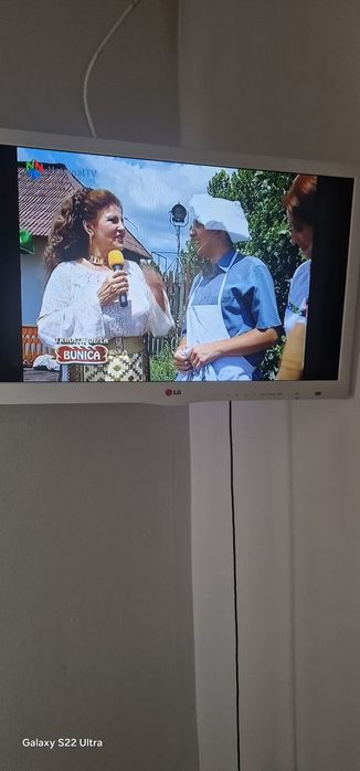 Tv LG cu telecomanda