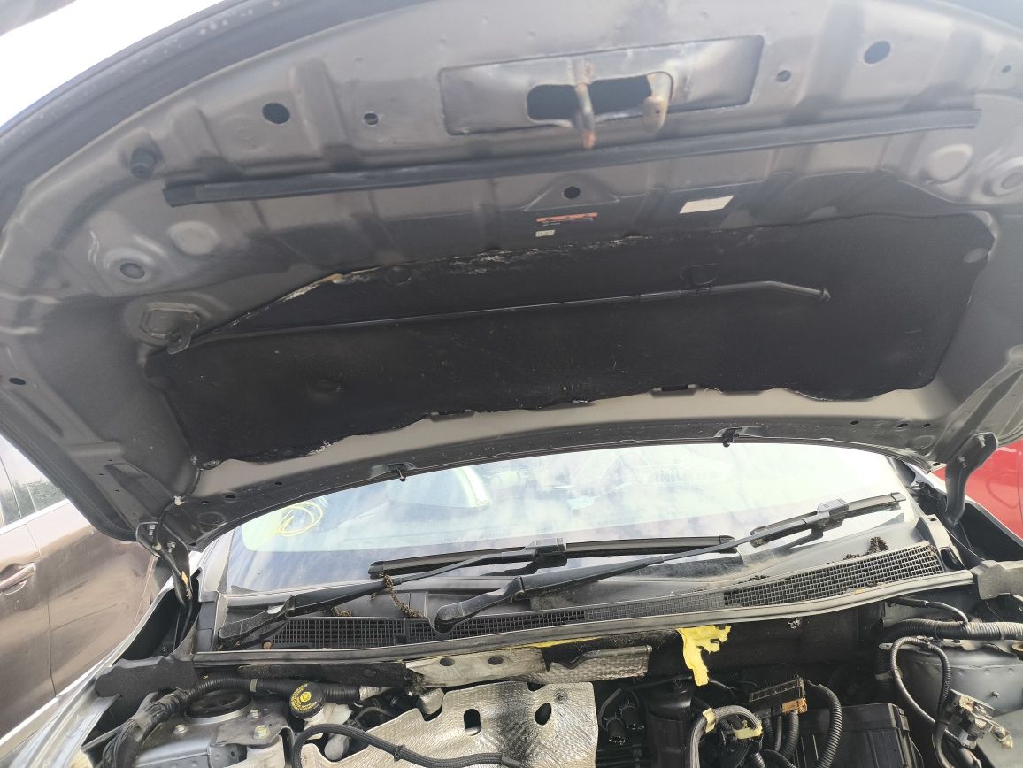 Преден капак за Nissan Pulsar