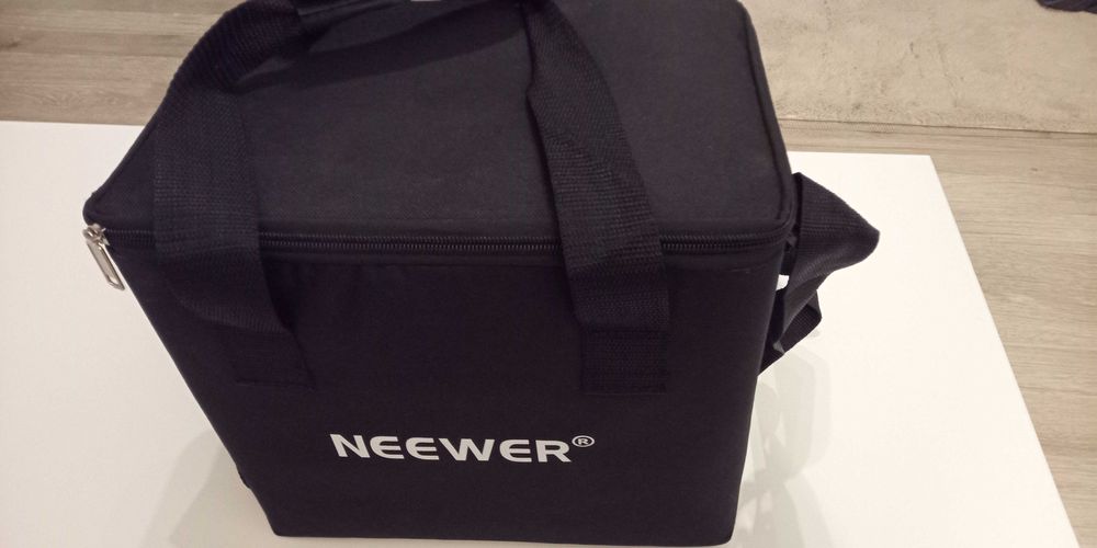 Flash Neewer Q4, Trigger Neewer QPRO-N (Nikon), softbox 90cm noi