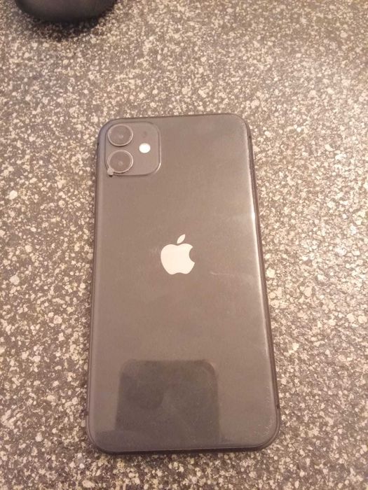 Продам Iphone 11