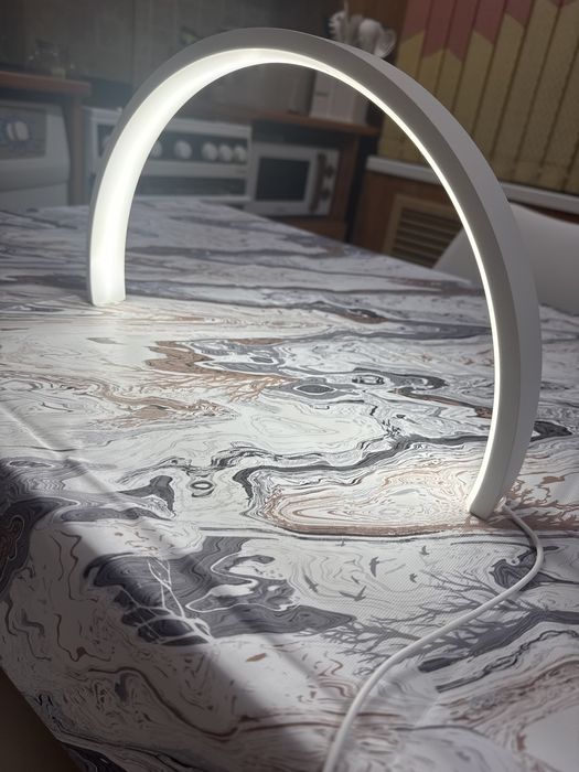 Лампа настольная для маникюра