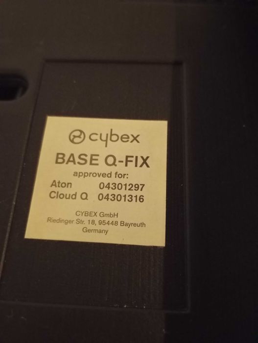 Scaun auto bebeluș Cybex Cloud Q + bază Cybex Base Q-Fix