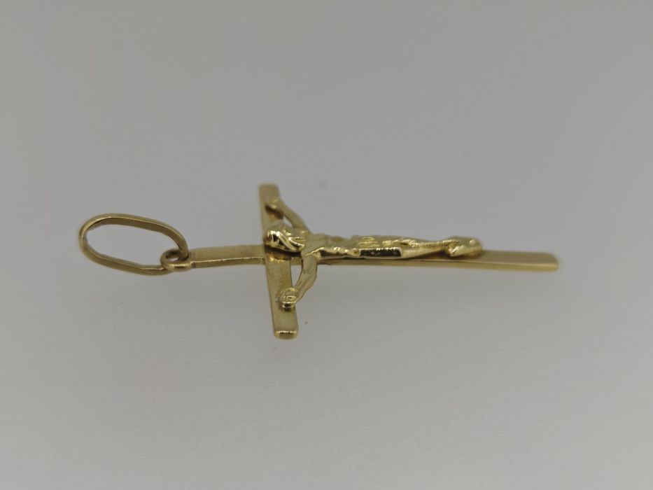 Cruce aur 18k 6.26gr (r)