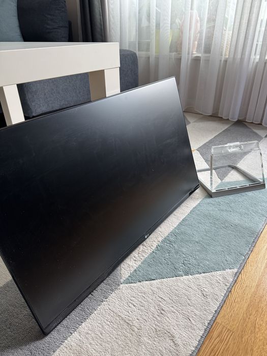 Монитор LG 27 MP77HM