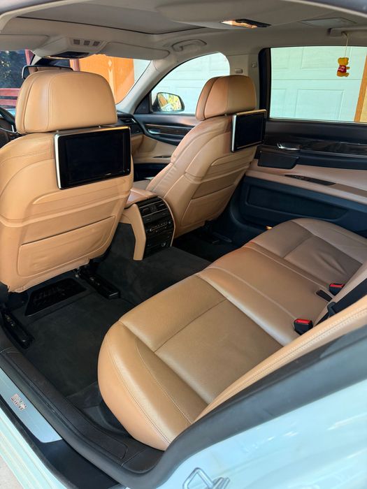Vând BMW seria7 Long