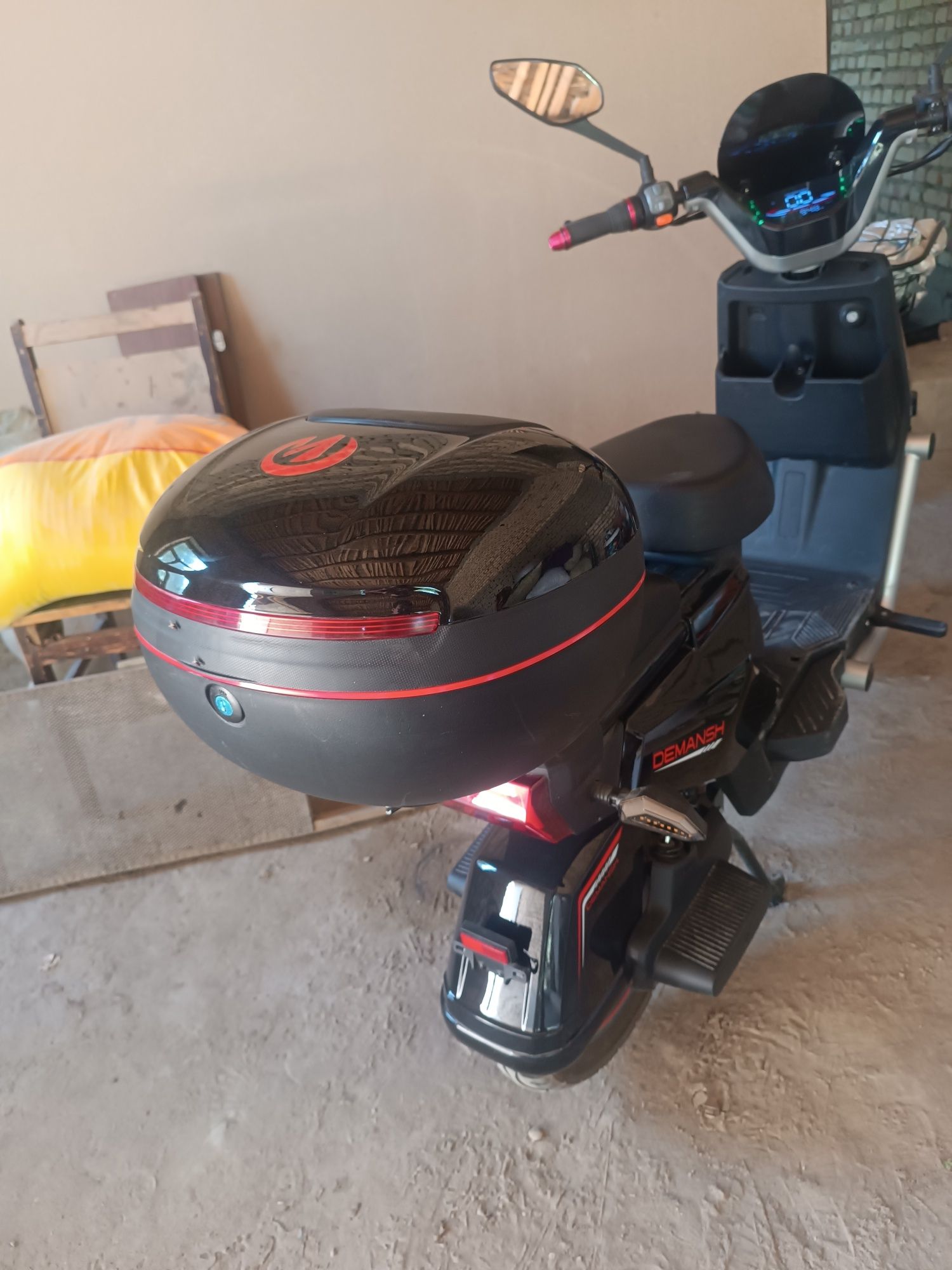 Elektro skuter Demansh 2049