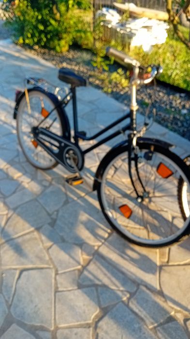 Patru biciclete în stare de funcționare