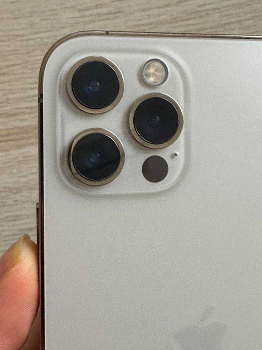 iPhone 12 Pro Gold 128 GB – като нов